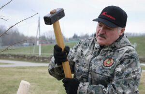 «Только через мой труп». У Лукашенко готов ответ на попытку переворота