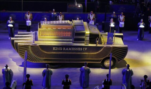 В Каире прошел Золотой парад с участием настоящих фараонов