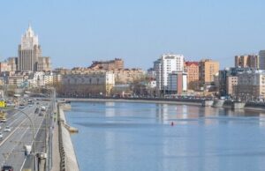 В Москве рассказали о ходе ремонтных работ на причале у Киевского вокзала