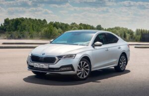 Дифирамбы и боль. Три мнения о новой Skoda Octavia