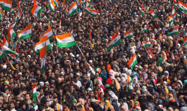 Для борьбы с перенаселением Индия предложила стимулировать добровольную стерилизацию