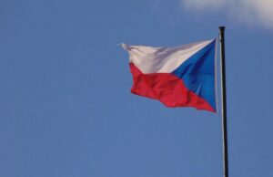 Глава МИД Чехии призвал возобновить отношения с Россией