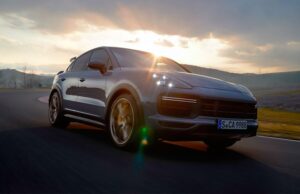 От крутой «Нивы» до быстрейшего кроссовера Porsche: главные новинки осени