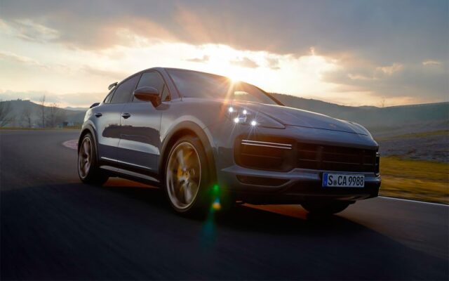 От крутой «Нивы» до быстрейшего кроссовера Porsche: главные новинки осени