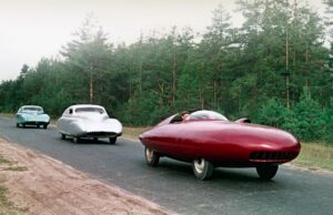 Скорость и стиль: 7 самых крутых спорткаров из СССР