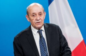 Ле Дриан принял отозванных из США и Австралии французских послов