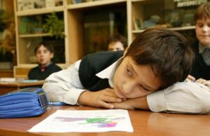 Психолог: За первые три недели учебы у школьников истощается запас сил