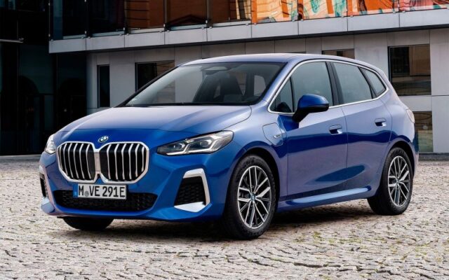 BMW представила компактвэн BMW 2-Series Active Tourer нового поколения