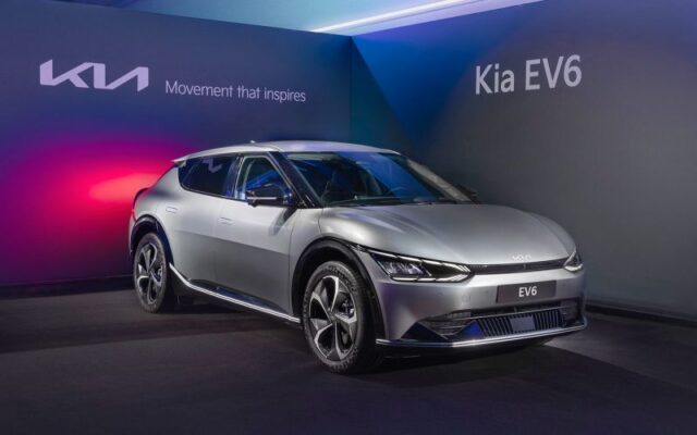 Kia рассказала о новом 325-сильном кроссовере EV6 для России