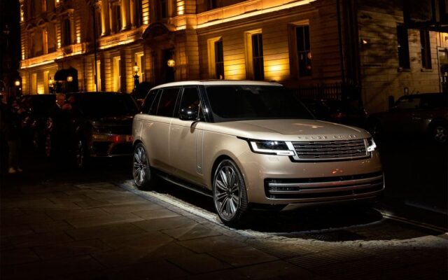 Первый обзор нового Range Rover 2022 в России. Видео
