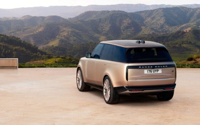 Представлен Range Rover нового поколения. Подробности и фото