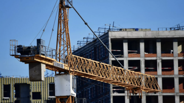 Собянин рассказал о сокращении числа мигрантов на городских стройках