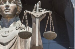 Суд приостановил обязательную вакцинацию в американских фирмах