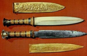 Японские ученые выяснили новые подробности о «космическом» кинжале Тутанхамона