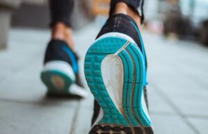 Ученые развенчали миф о «десяти тысячах шагов в день»