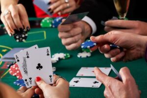 Покер: если играть, то что учитывать