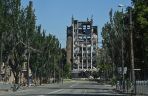 Минстрой России определил дома в Мариуполе, которые предстоит снести