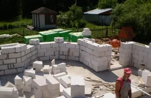 Строим дом: преимущества пеноблоков