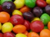 Судебный иск из США заявляет, что конфеты Skittles непригодны для человека