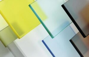 Стекло тонированное и сатин: преимущества, назначение