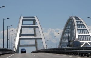 Хуснуллин: первый пролёт автомобильной части Крымского моста установлен