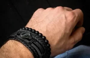 Мужской браслет: аксессуар, который может дополнить любой образ