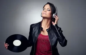 Слушаем музыку и наслаждаемся: какой сервис выбрать?