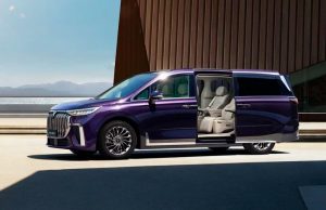 Китайский Voyah назвал российские цены на роскошный минивэн Dream