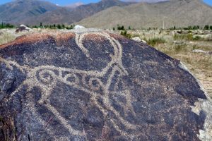 Петроглифы Чолпон-Аты: таинственные символы древней культуры