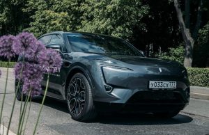 Tesla так не может. Первый тест-драйв электромобиля Avatr 11