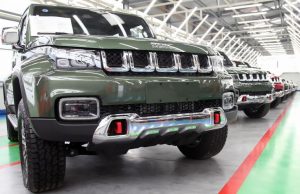 Автомобили начали возить даже из Канады. Что можно купить в сентябре