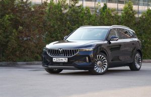 Эволюция в виде. Три мнения о гибриде и электромобиле Voyah Free