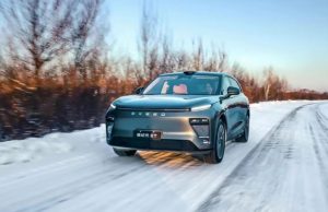 В Китае начали сборку электрокроссовера Exeed. Его привезут в Россию