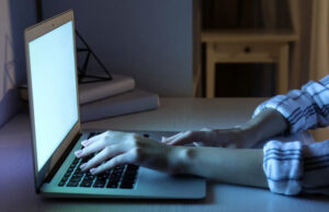 Синий свет от экранов гаджетов увеличивает риск развития диабета 2 типа на 67%