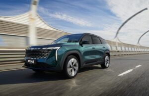 От «белорусского» кроссовера до Hongqi. 8 главных автоновинок июля