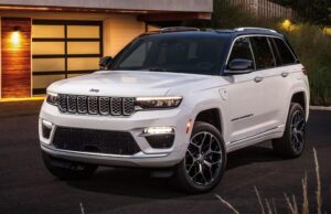 В России начались продажи Jeep Grand Cherokee по параллельному импорту