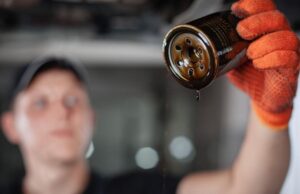 Замена масляного фильтра: как его снять подручными средствами