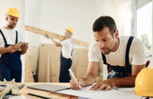 Подмосковные строители завершили ремонт 173 домов в ДНР в 2024 году