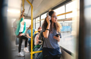 Наушники с шумоподавлением нарушают нормальную работу мозга