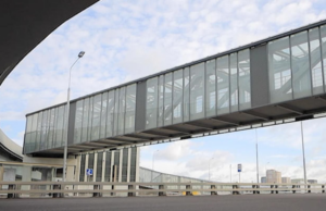 На МКАД открыли самый протяжённый надземный пешеходный переход