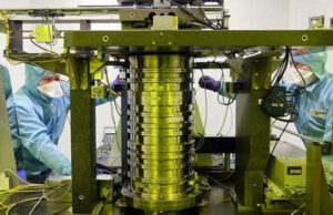 Новый российский литограф позволит выпускать чипы по технологии 350 нм