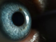 Ученые нашли способ перезапустить зрение у взрослых с синдромом «ленивого глаза»