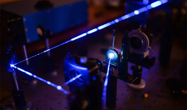 Российские и белорусские ученые создали микролазеры диаметром 5–8 мкм