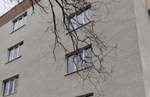 Подмосковные строители восстановили жилой дом в центральном районе Мариуполя