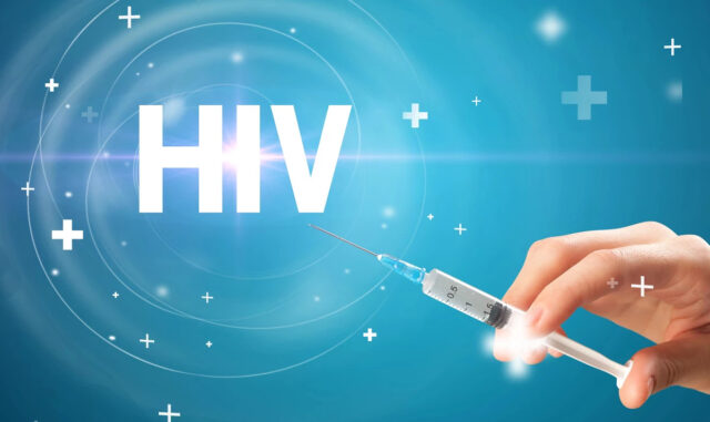Первая в мире вакцина от ВИЧ получила официальное одобрение