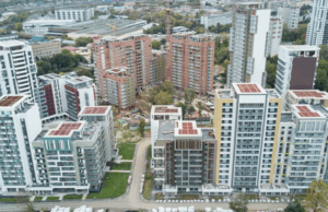 ЕРЗ.РФ: затоваренность на рынке новостроек России выросла в 1,5 раза за полгода