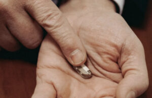 В США одобрили к применению первый в мире имплант для лечения ревматоидного артрита