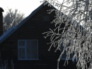 Специалист Коршунов рассказал о нюансах строительства загородного дома зимой